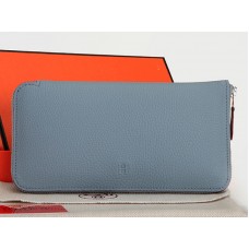 Hermès Reißverschlussgeldbörse aus Originalleder, hellblau