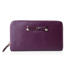 Prada Saffiano Zippy Geldbörse mit Schleifendetail, Lila