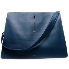Celine Schultertasche aus Kalbsleder, Dunkelblau