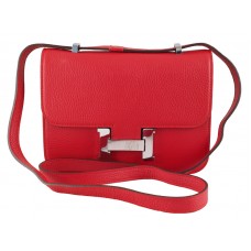 Hermès Constance 23 Schultertasche aus rotem Togo-Leder