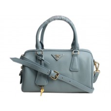 Prada Saffiano Kalbsleder Henkeltasche, mittelgroß, hellblau