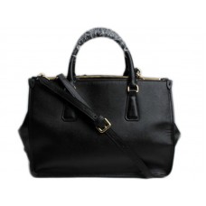 Prada Schultertasche aus Saffiano-Leder, Schwarz