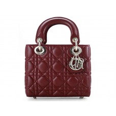 Dior Nano Ledertasche, goldfarbene Beschläge, burgunderrot