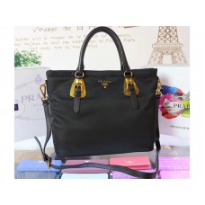 Prada Tessuto Versandtasche aus weichem Kalbsleder, Schwarz