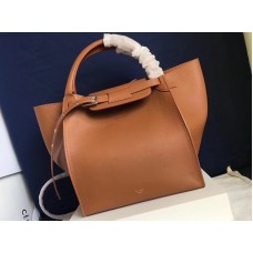 Celine Small Big Bag mit langem Riemen aus geschmeidigem, genarbtem Kalbsleder in Kamel