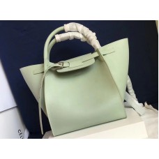 Celine Small Big Bag mit langem Riemen aus geschmeidigem, genarbtem Kalbsleder in Hellgrün