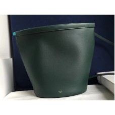 Celine Claps Bucket Bag aus Kalbsleder, Grün