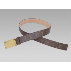 Goldene Schnalle mit Louis Vuitton Inventeur-Monogramm