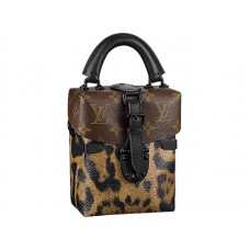 Louis Vuitton Monogram Canvas Kamerabox