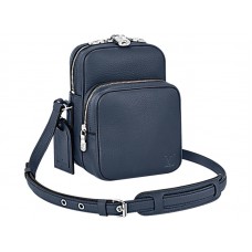 Louis Vuitton Taurillon Leder Amazone 22 Blau