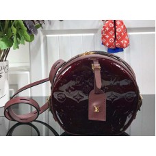 Louis Vuitton Monogram Vernis Soft Hutschachtel Burgunderrot m53999